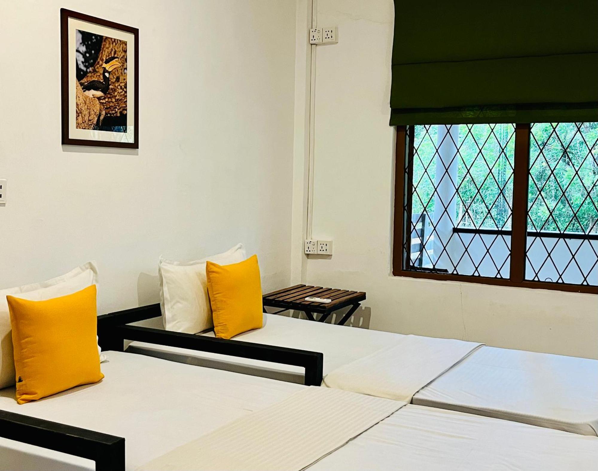 Funky Leopard Safari Lodge Bordering Yala National Park Kataragama Exteriér fotografie